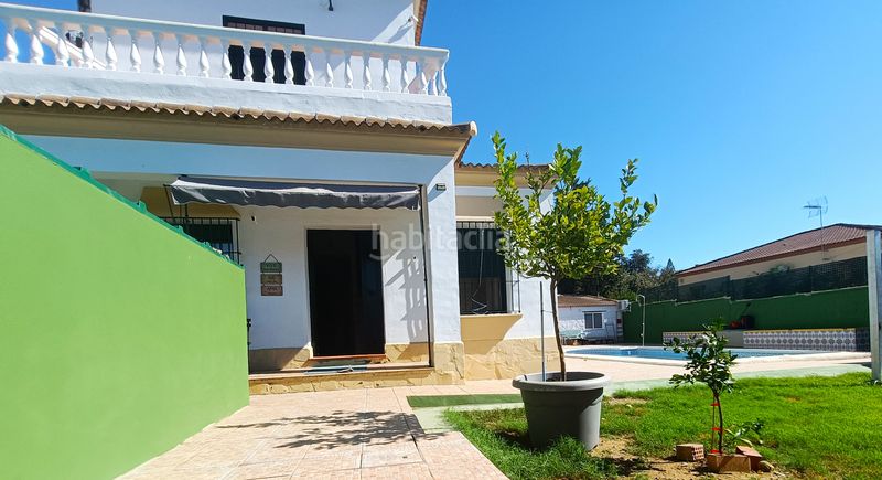 Foto dc5fd6a8-ac7b-4127-9126-086a0548fbd6. Xalet amb xemeneia calefacció aparcament piscina a Castilblanco de los Arroyos