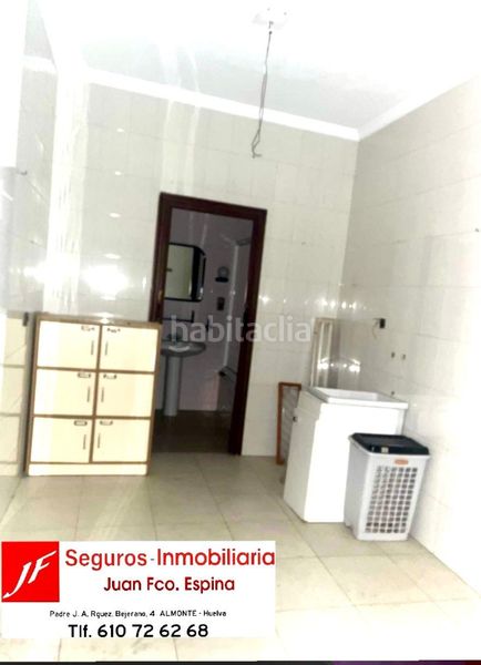 Foto 804d50ec-70e8-4ab9-91b3-fc5d26deae92. Casa amb aparcament a Bollullos Par del Condado