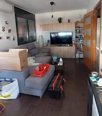 Miete Etagenwohnung in Barri de Lourdes-Gallecs. Gran piso seminuevo