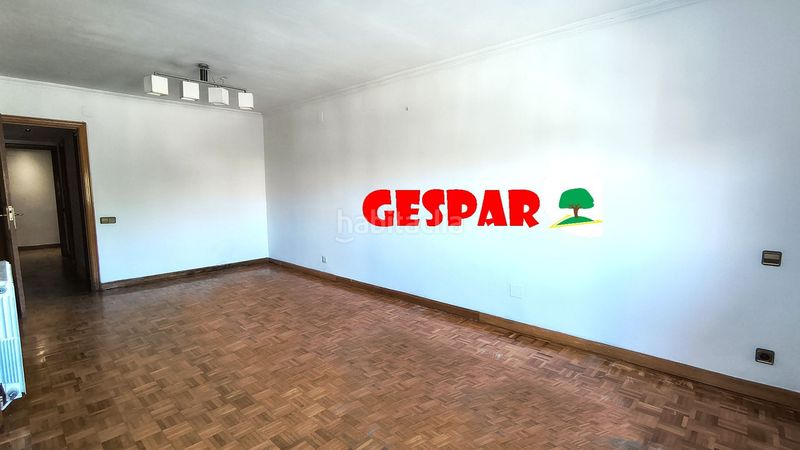 Foto 556845f0-2fd4-4cef-8ff1-28572d73a44b. Piso 4 habitaciones y ascensor en Parets del Vallès