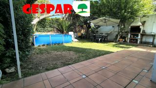 Casa a Parets del Vall�s. Casa esquiner a 3 vientos