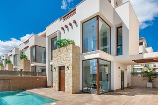 Chalet in Montesinos (Los)