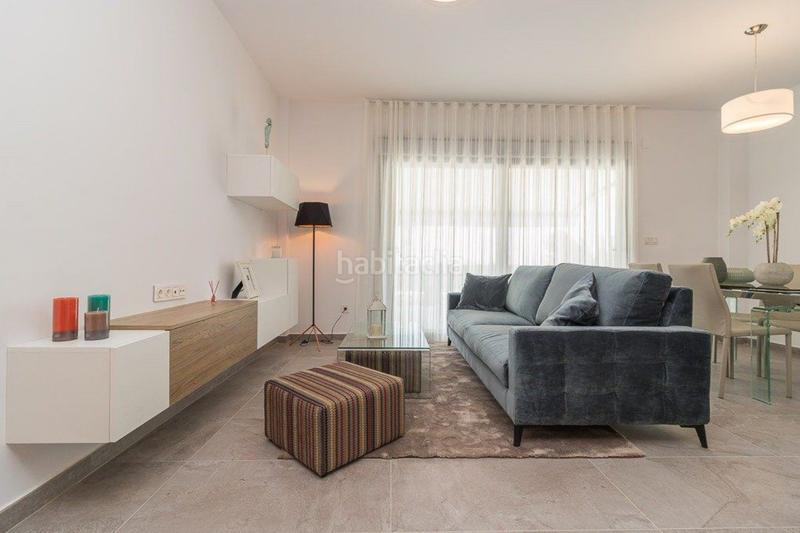 Foto bc0cc5a9-1174-4949-8a47-11df53ff2684. Rez-de-chaussée avec piscine dans Los Balcones-Los Altos Torrevieja