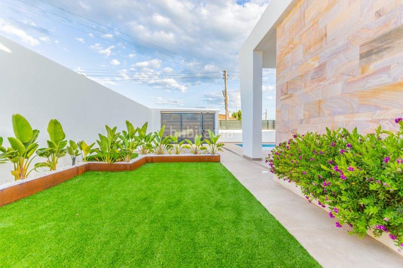 Foto 7c6c8714-3f12-4110-8e46-d6d08f61b643. Chalet mit pool in Los Balcones-Los Altos Torrevieja
