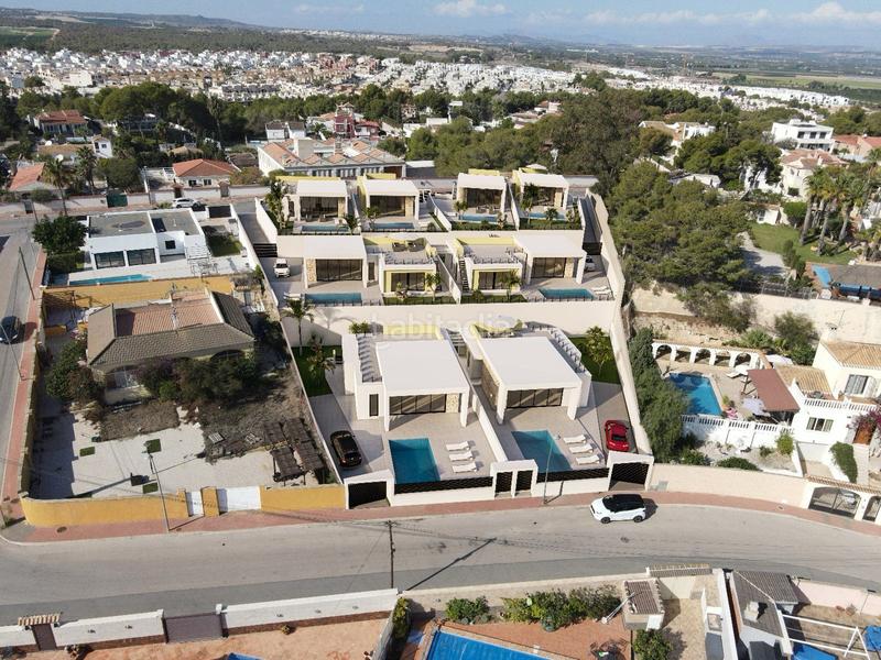 Foto b407981a-2d7a-4398-8357-c7fba4aed8e9. Chalet en Los Balcones-Los Altos Torrevieja