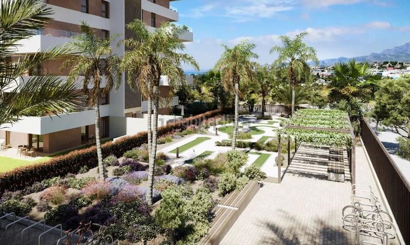 Foto 2ff0a4d4-cd8e-4794-bccb-dc2b9091fd3a. Planta baixa amb aparcament piscina a Platja de Torres Vila Joiosa (la)