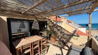 Casa adossada  Avenida de los suecos. Exclusividad frente al mar  casa adosada en primera línea de la