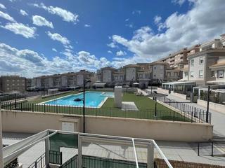 Casa adossada a Calas Santiago Bernabeu. Venta de chalet en santa pola