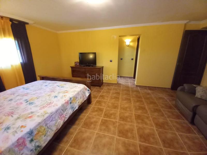 Foto ca35cc93-da59-4886-ad70-fbb2d3e85fe4. Xalet amb aparcament piscina a Cañada del Fenollar Alicante