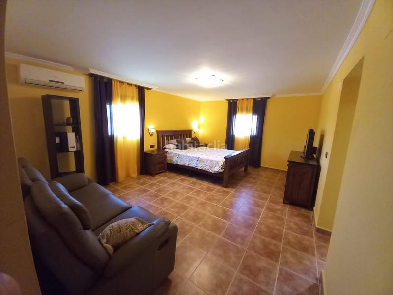 Foto d1787a3e-f137-4144-bee0-055c958c8242. Xalet amb aparcament piscina a Cañada del Fenollar Alicante