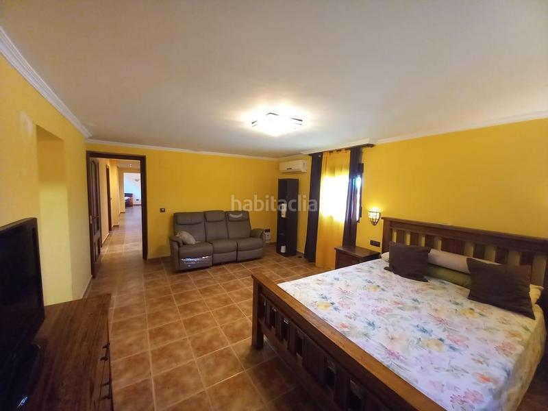 Foto d642b023-39f8-45f1-9066-15b4e5c2164e. Xalet amb aparcament piscina a Cañada del Fenollar Alicante