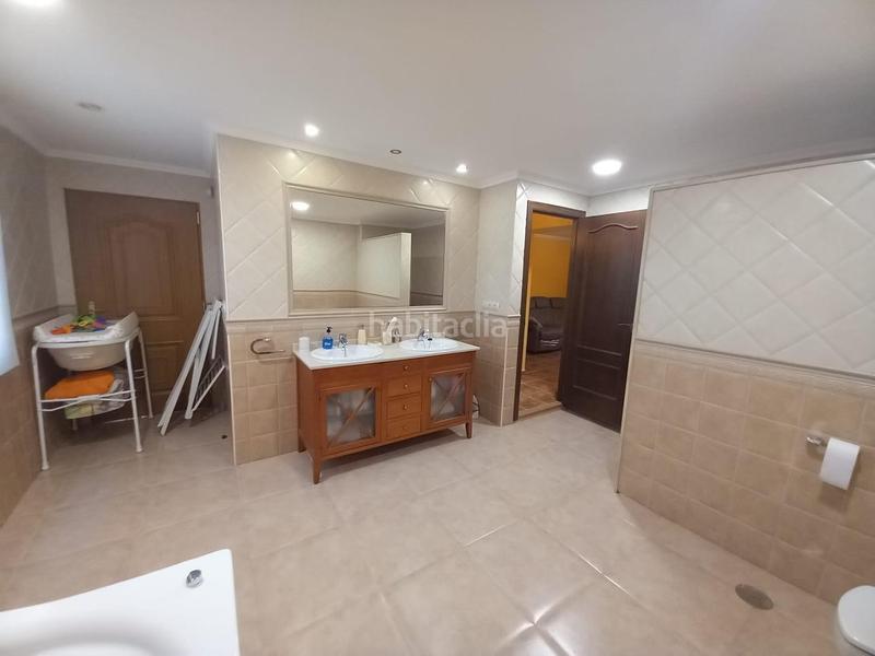 Foto ff2d20b0-d8a5-4738-81e4-ca18f10b754b. Xalet amb aparcament piscina a Cañada del Fenollar Alicante