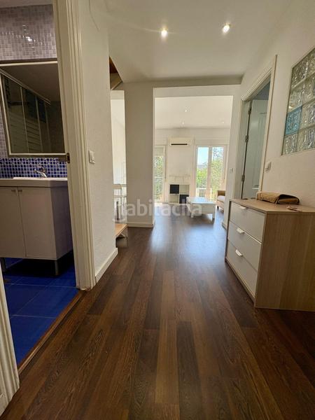 Foto 55b410a4-54b8-486a-be8e-04816776e82a. Casa amb calefacció a Adelfas Madrid