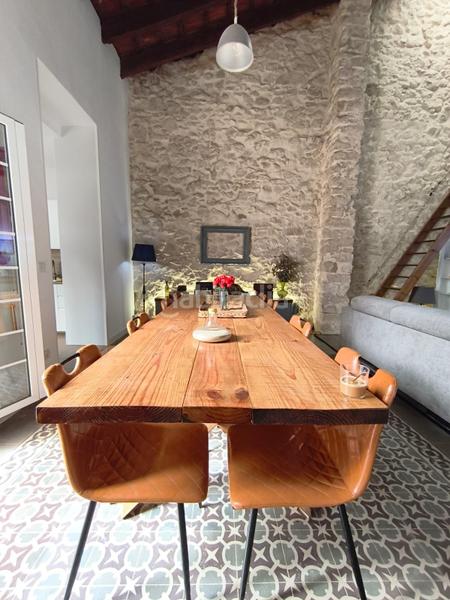 Foto 9984736f-ed7a-4904-8f91-e203a71fe24c. Casa amb calefacció aparcament a Benalúa Alicante