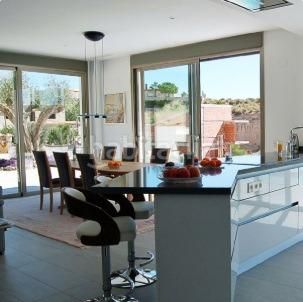 Foto 14f43307-eb61-4475-8d6f-8469032ee925. Xalet amb aparcament piscina a Busot