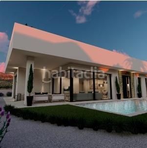 Foto d2939b22-8e07-4566-b71f-5814c36b4173. Xalet amb aparcament piscina a Busot