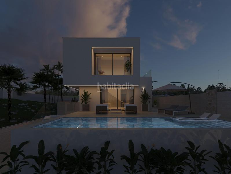 Foto 77742f1d-b8ff-44cb-ba43-67eb8d3ead83. Xalet amb piscina a Rojales