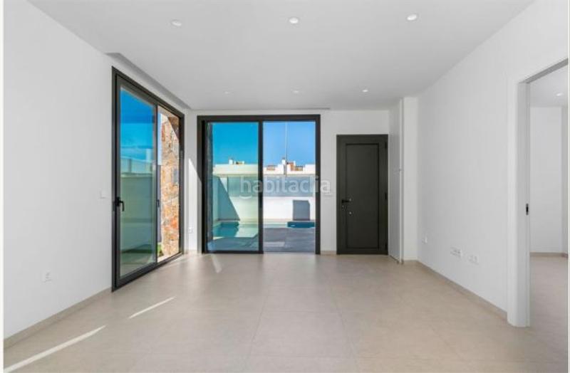 Foto 9a5feae9-c23a-46e4-a69b-71a1a9b28c40. Penthouse with parking pool in Pilar de la Horadada ciudad Pilar de la Horadada