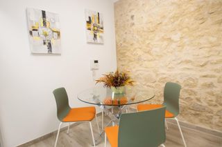 Miete Büro in Carolinas Bajas. Alquiler de oficina en coworking