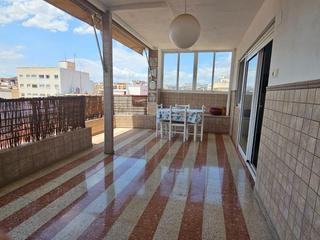 Attique à Ensanche-Diputación. Venta de piso en centro alicante