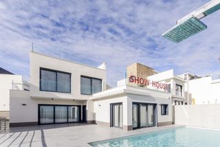 Chalet en San Miguel de Salinas