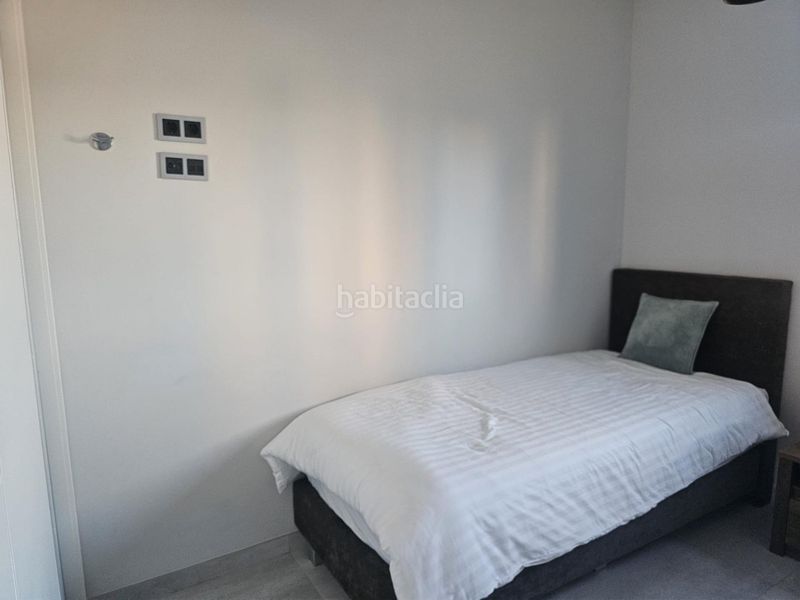 Foto c515de3f-b8e7-4d51-acd1-f55e84b2b23b. Pis amb calefacció aparcament piscina a Playa Poniente Benidorm