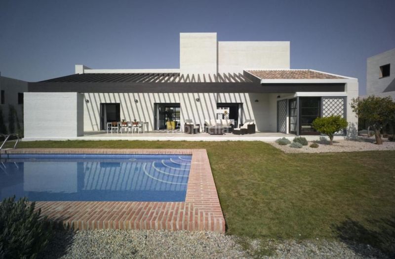 Foto 8f8c4fdc-77aa-4410-af6a-df11d980ba2c. Casa adossada amb piscina a Jerónimo y Avileses Murcia