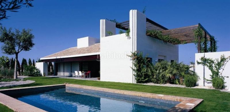 Foto b8c0cb39-5dd8-4389-84ad-c894ae6388b8. Casa adossada amb piscina a Jerónimo y Avileses Murcia