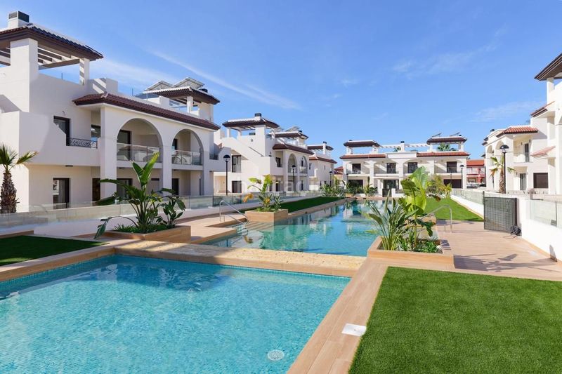Foto a58e7d22-ec57-432d-834a-519c0ae46bd7. Apartament amb piscina a Pueblo Bravo Rojales