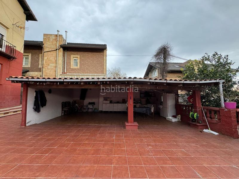 Foto 3a53e5ca-1841-4695-9868-c3e3d8aad557. Casa con riscaldamento parcheggio in Peñacastillo - Nueva Montaña Santander