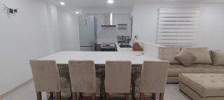 Etagenwohnung en Carolinas Altas. Venta de piso reformado en maestro alonso