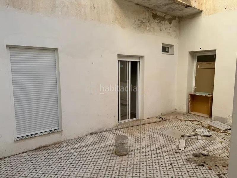 Foto dd56b600-8a4f-4d77-a1f1-1ea85e6e7f9b. Edificio venta de edificio en Centro Elda