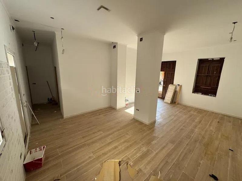 Foto fb2c0e6e-3a78-4b73-a6c1-eada004464fe. Edificio venta de edificio en Centro Elda