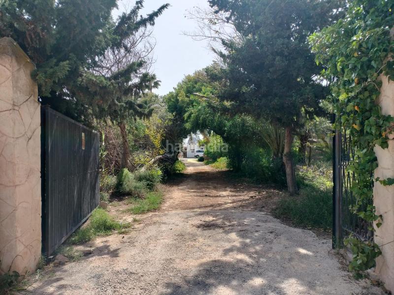 Foto 27087371-cd96-41b3-bbbd-df38fe7267c5. Chalet avec parking dans Valverde Elche / Elx