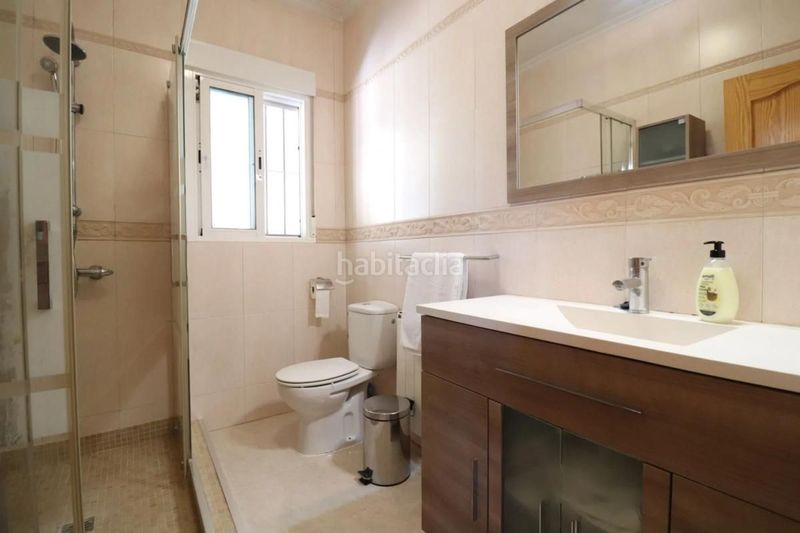 Foto 26f2d2fb-dbf0-4f6a-b002-b8fc3243e8d5. Casa amb piscina a Catral