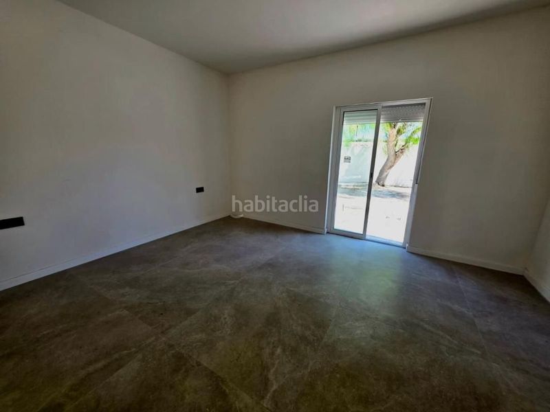 Foto e109ea01-da6c-4074-85e8-f10023042ff1. Casa a La Marina Elche / Elx