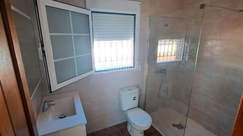 Foto 1b0807f1-a93d-4874-85fb-53fe7cd39424. Casa a Catral