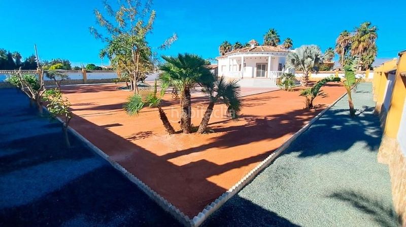 Foto fbf8e69a-2aaa-4aee-bfd1-cc7b5d3c8326. Casa a Catral