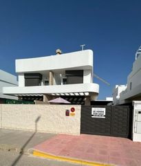 Casa adossada a Montesinos (Los)