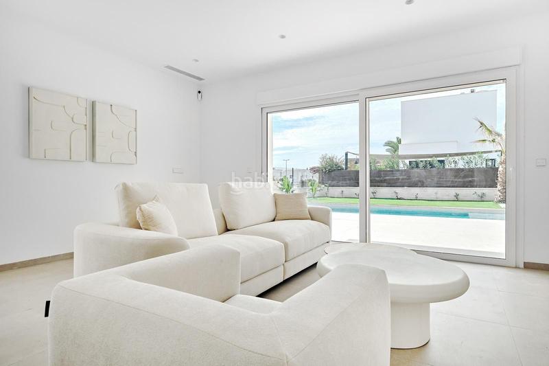 Foto 79a71552-9439-4800-8c1f-70fc757359ef. Chalet en Montesinos (Los)