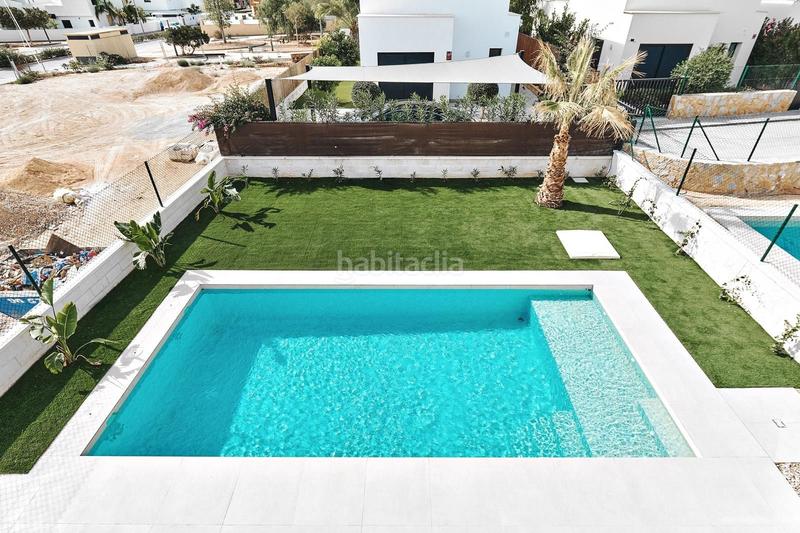 Foto 7f5b242e-2dd5-4cb4-9c4b-cfa2299cd7c2. Chalet en Montesinos (Los)
