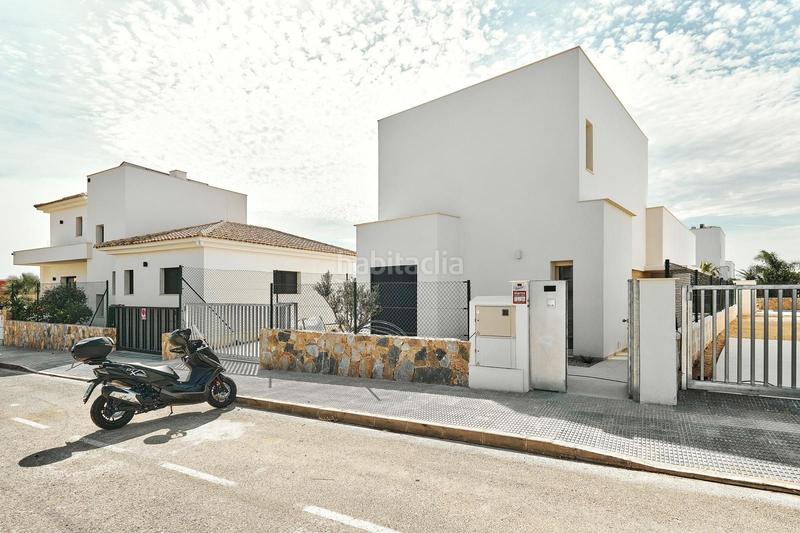 Foto dba2f4ed-ec26-4ce4-aa60-2d1fe072a74c. Chalet en Montesinos (Los)