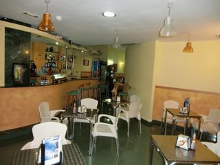 Local Comercial a Ensanche-Diputación. Venta de cafetería
