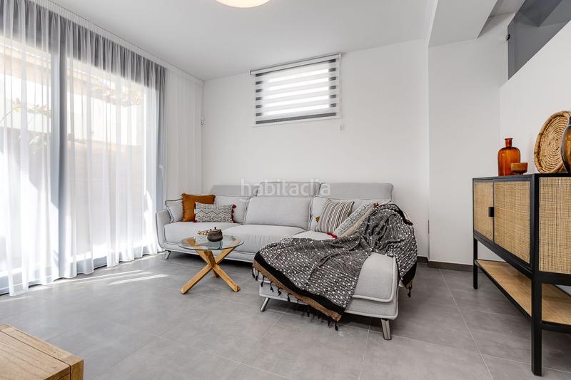 Foto febaeafb-6ab8-4e97-adcf-8495a9364c63. Chalet with heating parking pool in Los Europeos Torrevieja