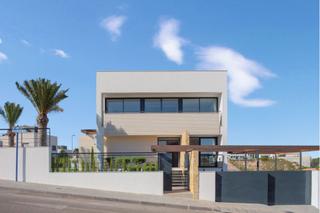 Chalet in Pilar de la Horadada Ciudad