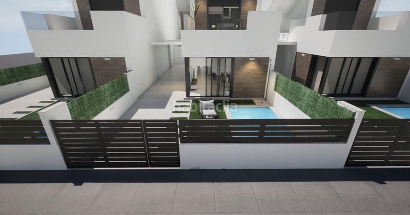 Foto 68a1d89d-46dd-4beb-a9b4-71af83710861. Chalet with parking pool in Centro Alcázares (Los)