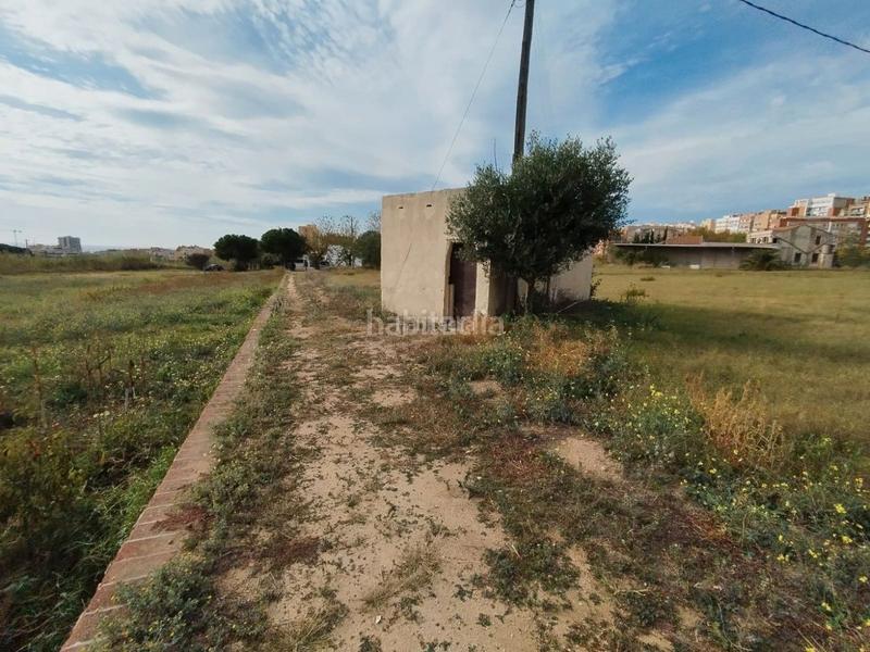 Foto ce42e184-32b1-461c-ae02-0a4ac1a4d0f0. Haus mit parking pool in Cinc Sènies Mataró