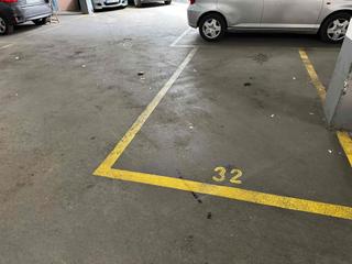 Aparcament cotxe a Centre. Plaza de parking en zona el rierot, centro, para coche mediano