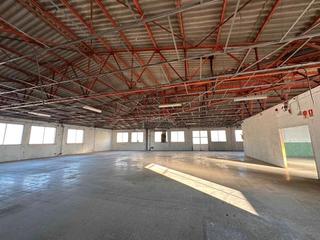 Miete Fabrikhalle in Havana. Nave industrial con acceso por montacargas