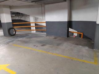 Location Parking voiture à Havana. Parking grande
